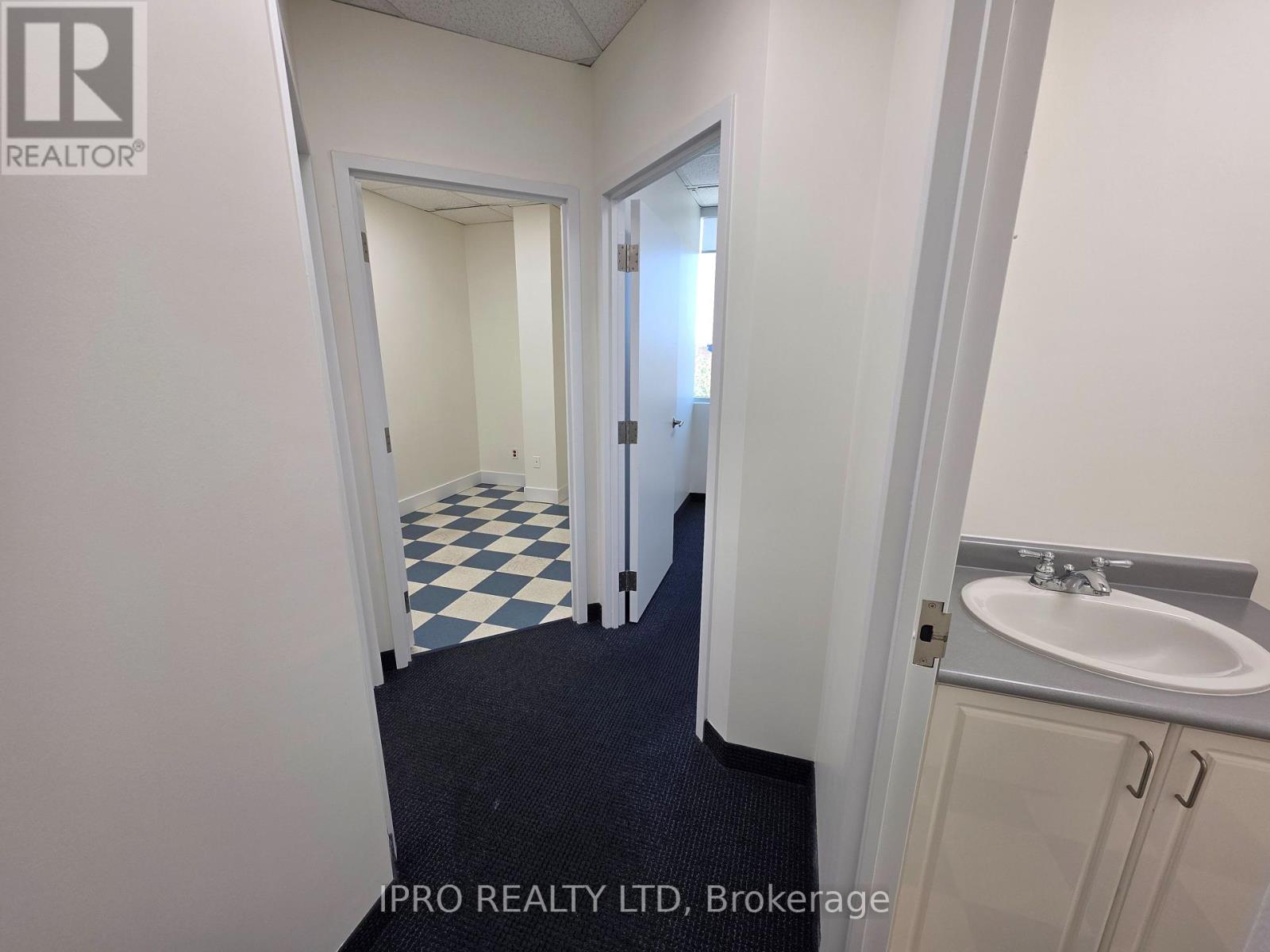307 - 2250 Bovaird Drive E, Brampton (Sandringham-Wellington), Ontario  L6R 0W3 - Photo 25 - W12142323