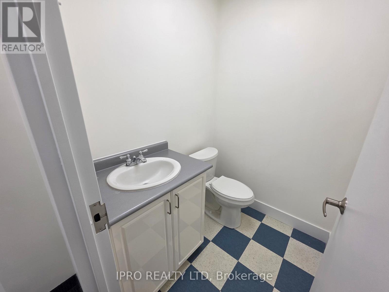 307 - 2250 Bovaird Drive E, Brampton (Sandringham-Wellington), Ontario  L6R 0W3 - Photo 17 - W12142323
