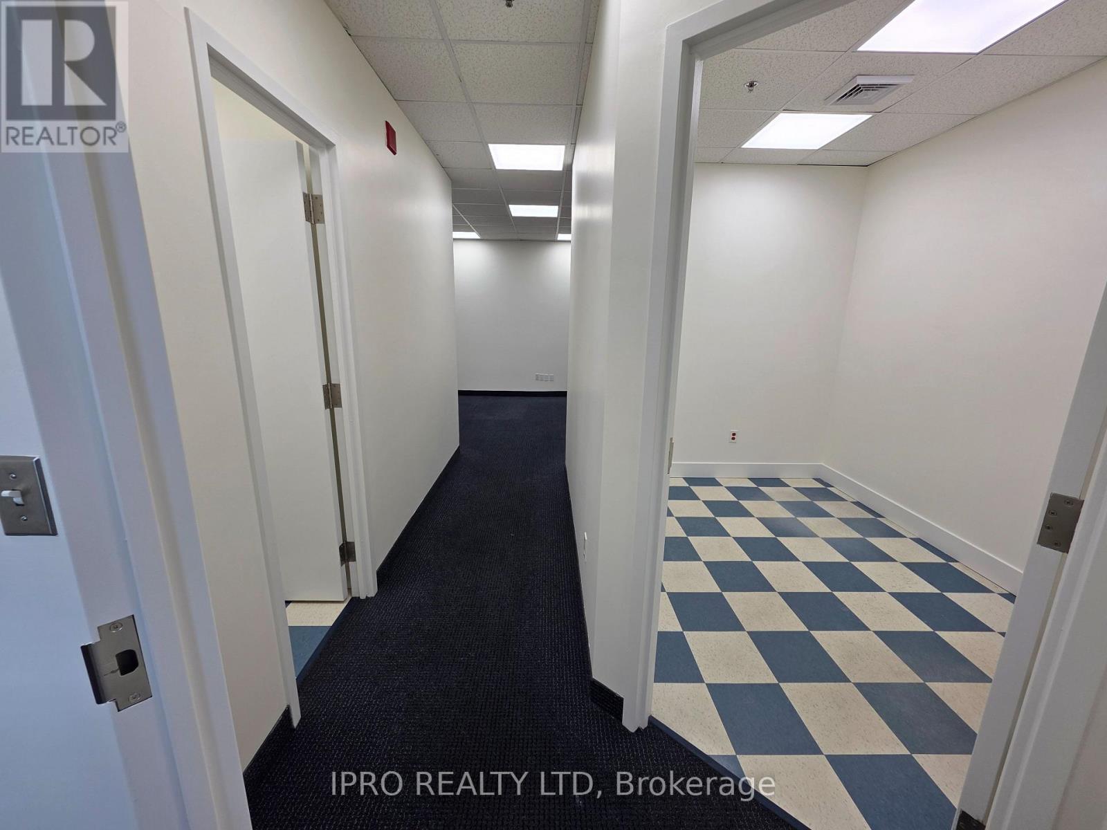 307 - 2250 Bovaird Drive E, Brampton (Sandringham-Wellington), Ontario  L6R 0W3 - Photo 7 - W12142323
