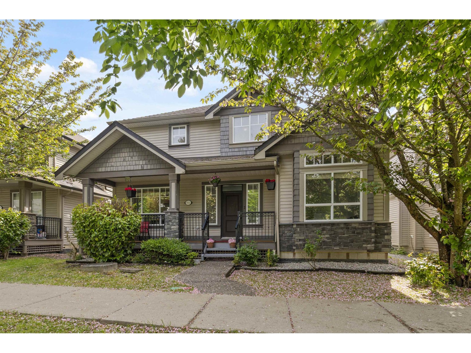 7032 195a Street, Surrey, British Columbia  V4N 5Z2 - Photo 1 - R3001810