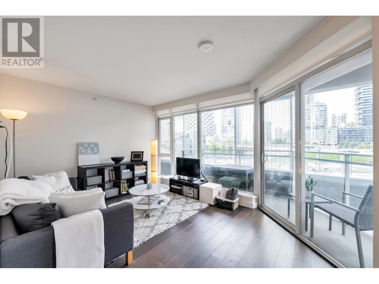 607 1372 SEYMOUR STREET, vancouver, British Columbia
