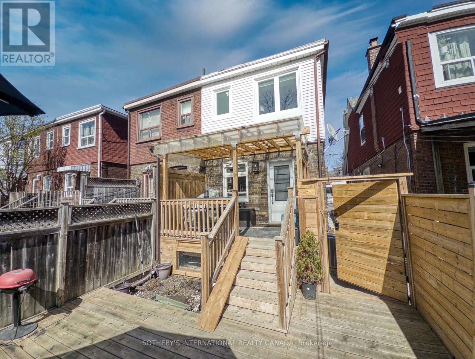 26 Greenwood Avenue, Toronto, Ontario  M4L 2P4 - Photo 28 - E12123299
