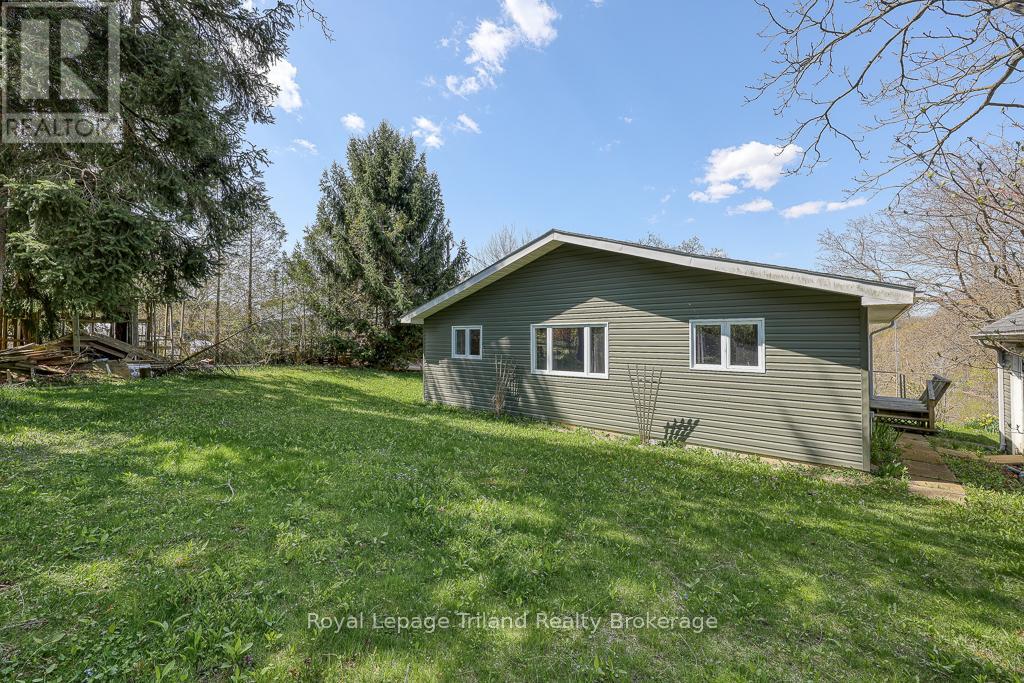 3435 Colin Street, Malahide, Ontario  N5H 2R2 - Photo 44 - X12143272