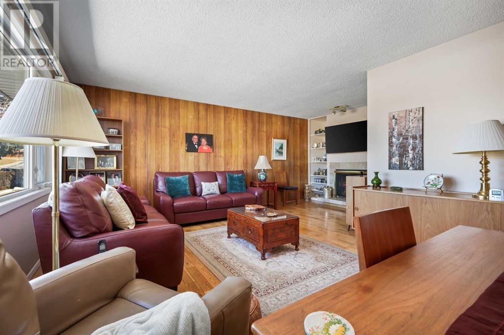 6028 Dalgetty Drive Nw, Calgary, Alberta  T3A 1J3 - Photo 11 - A2214911