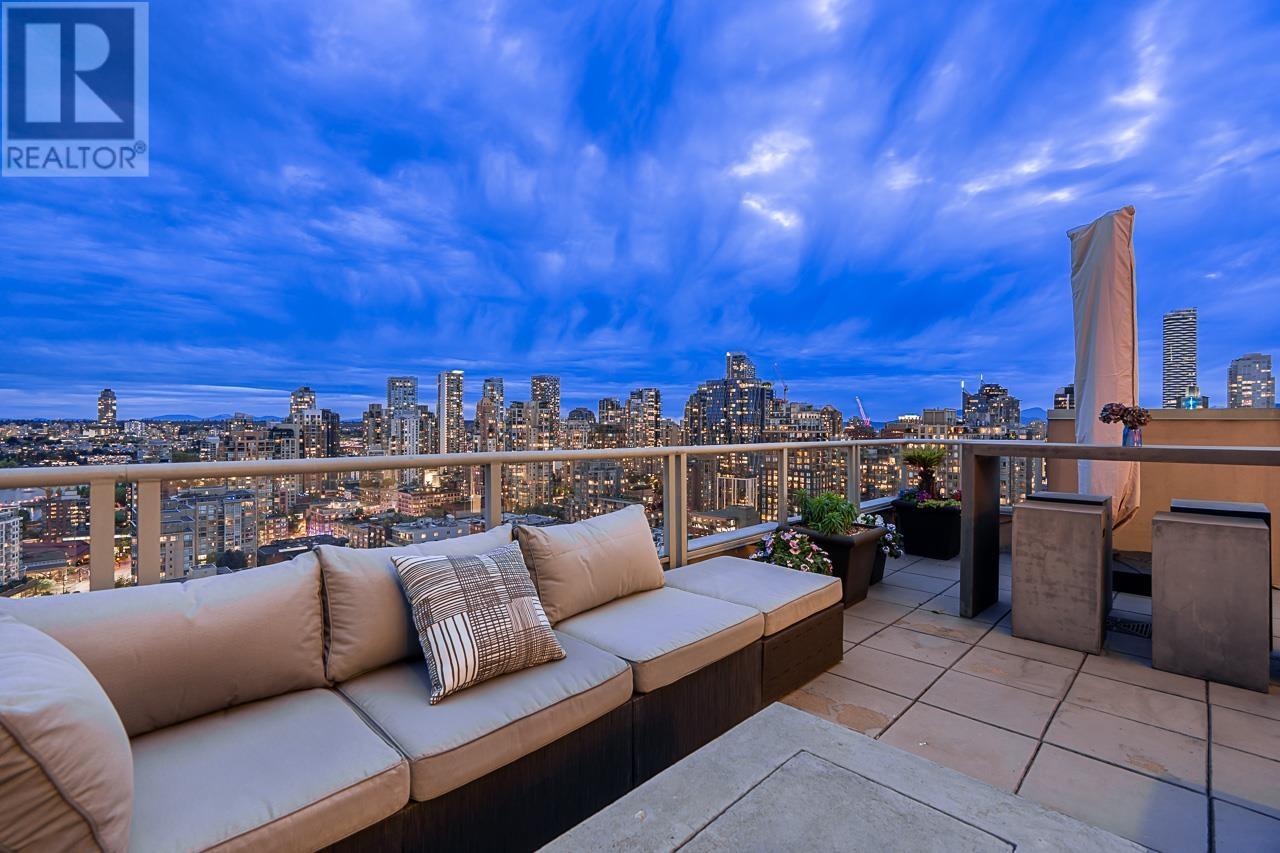 PH4 950 CAMBIE STREET, vancouver, British Columbia V6B5X5