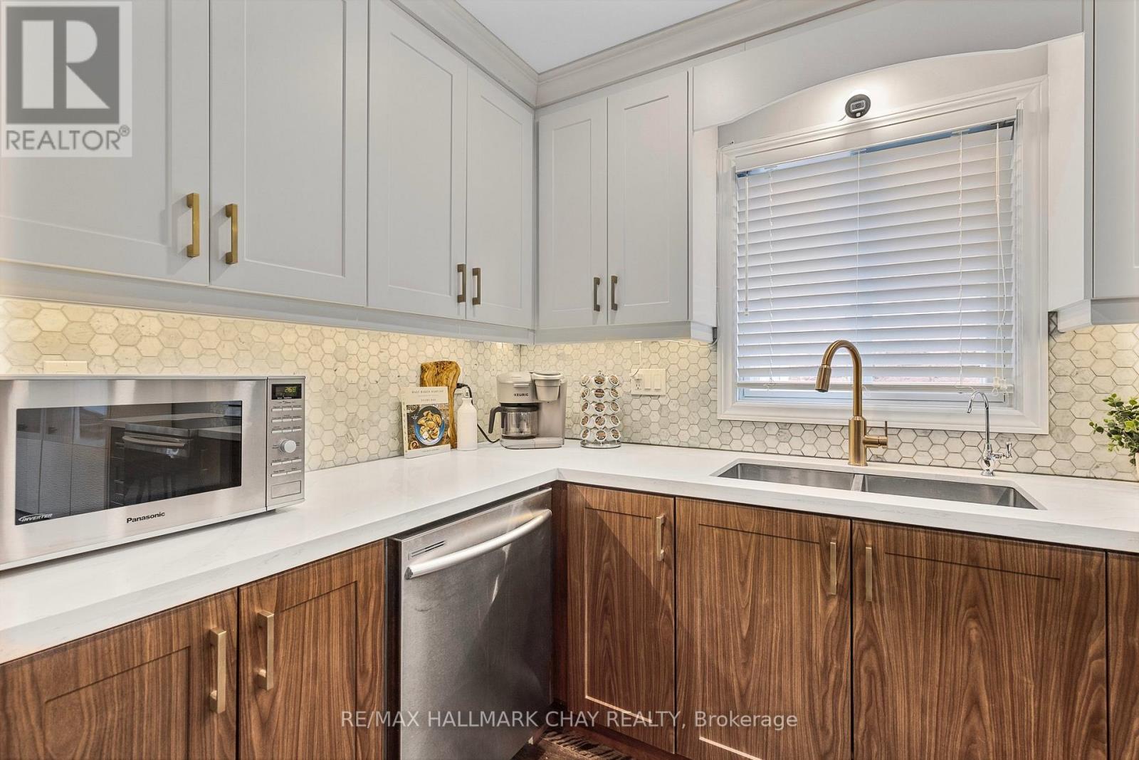 55 Marlow Crescent, Markham, Ontario  L3R 4P4 - Photo 8 - N12143278