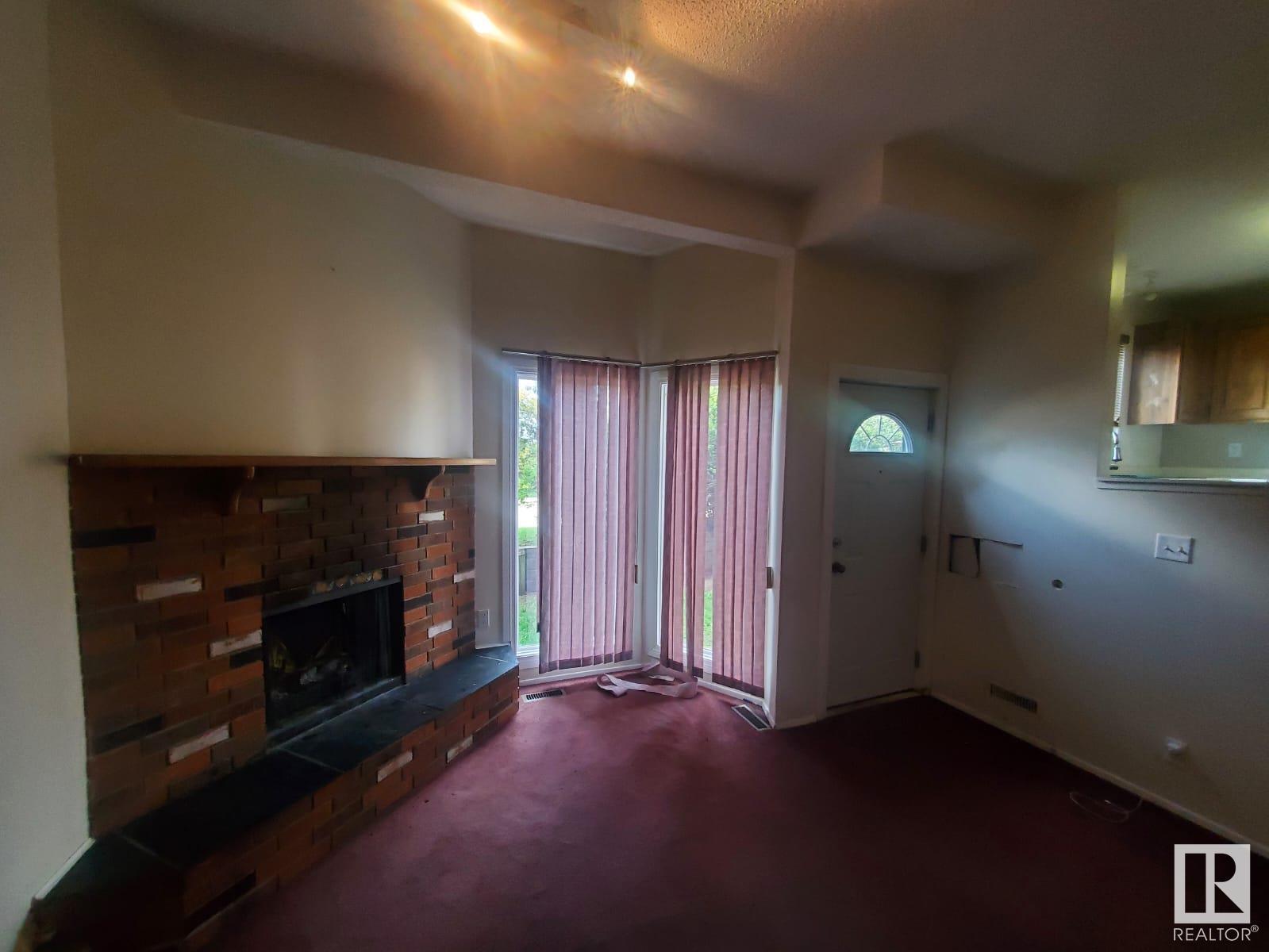 Property at 3955 62 ST NW image 3