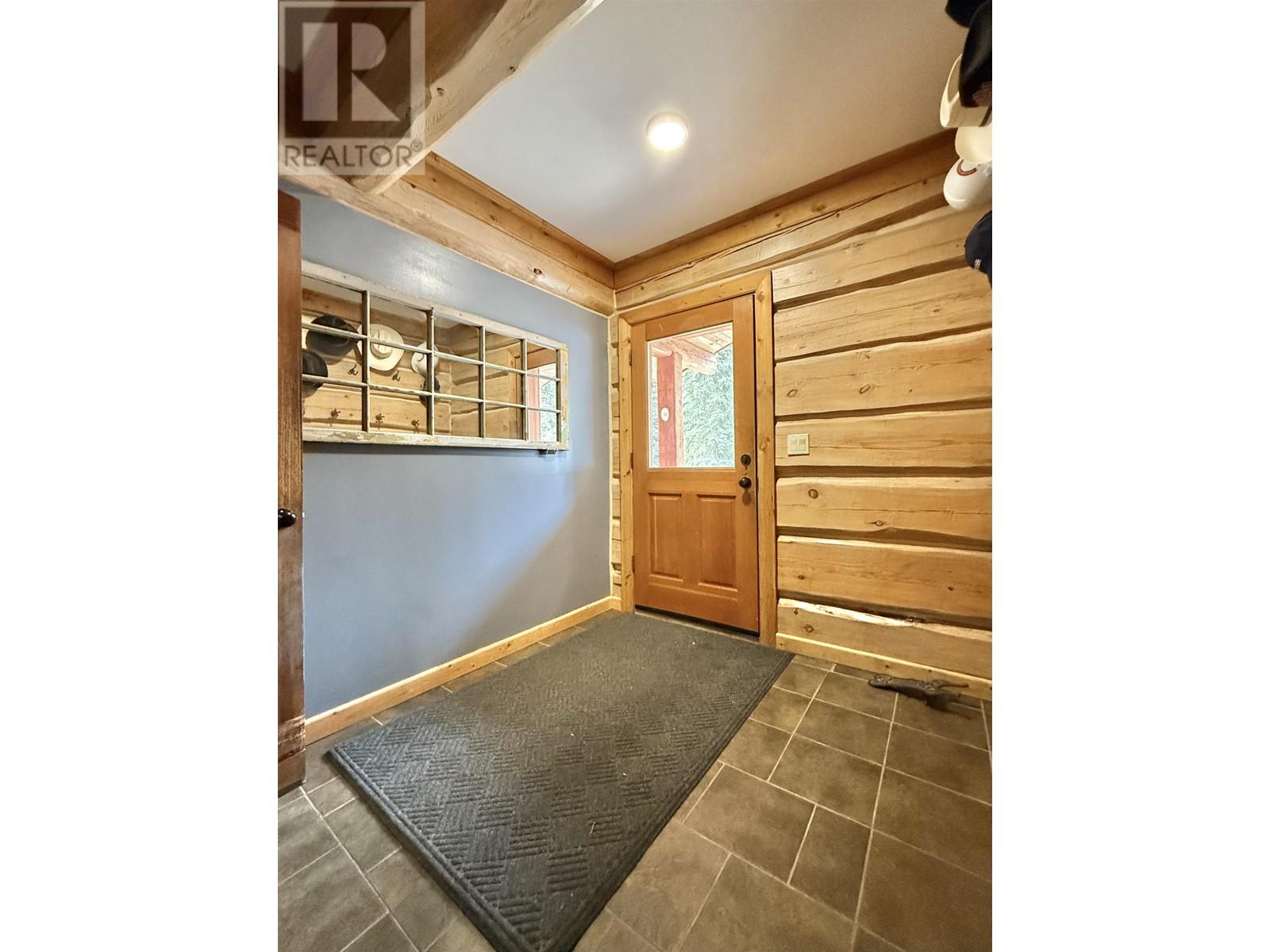 4217 Lakeview Road, Williams Lake, British Columbia  V0K 1G0 - Photo 4 - R3001596