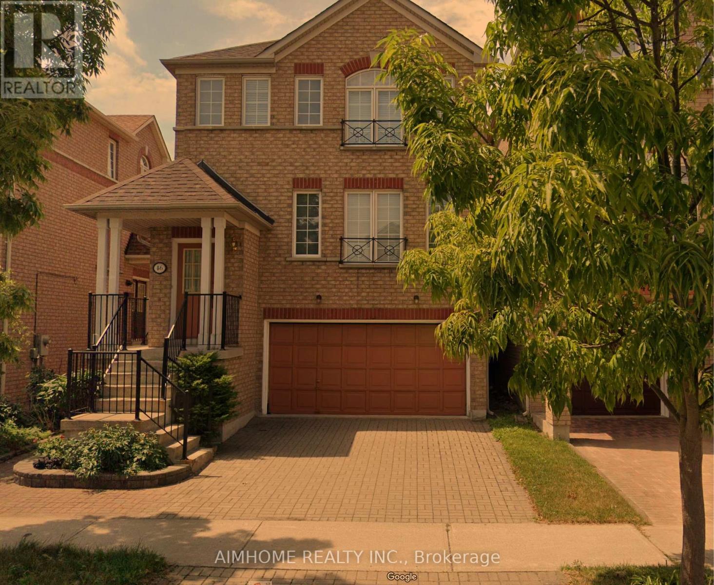 <div class="slider-price">$995,000</div><p>46 Via Torre Drive, Toronto, Ontario</p>