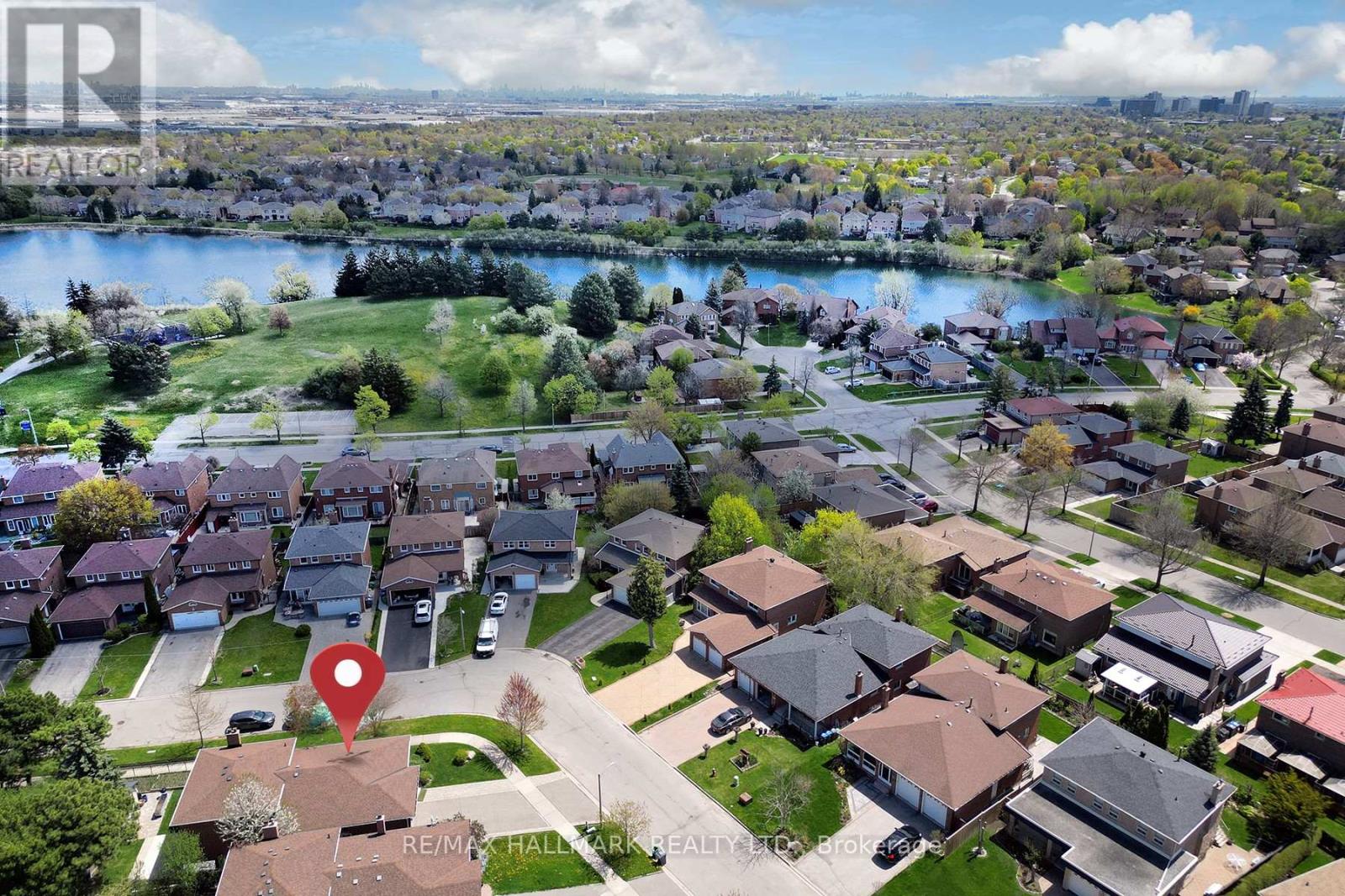 1 - 3 Pottery Crescent, Brampton, Ontario  L6S 3S2 - Photo 2 - W12143256