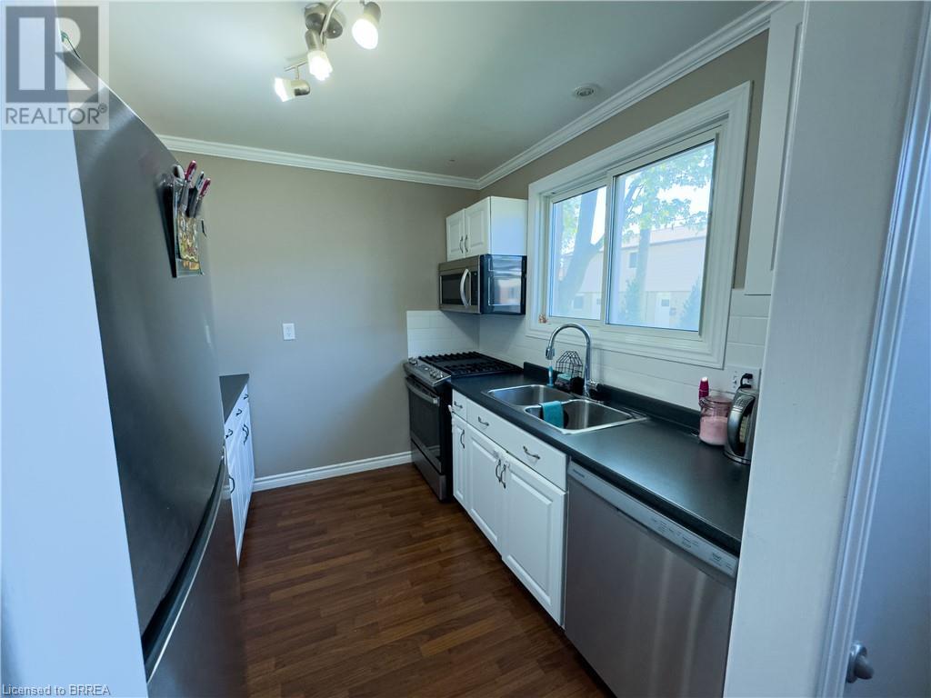 Property at 379 DARLING Street Unit# 18 image 4