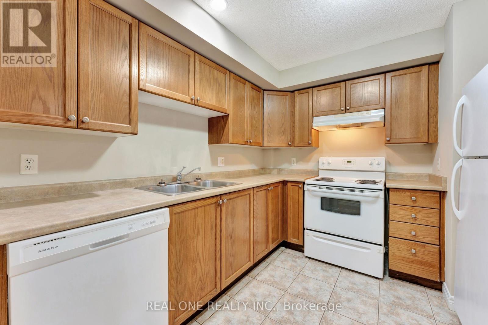 Basement - 303 Colton Circle, Kitchener, Ontario  N2A 4K5 - Photo 2 - X12143263