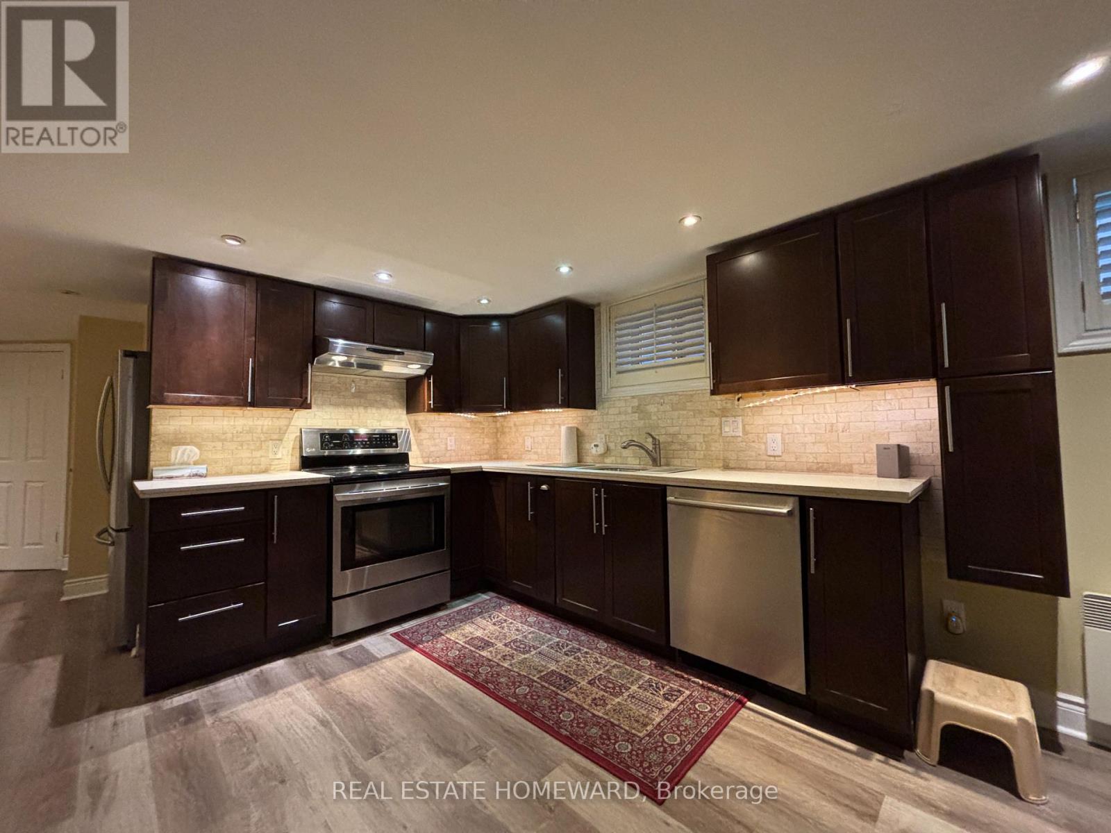 78 Hubbard Boulevard, Toronto, Ontario  M4E 1A5 - Photo 2 - E12143303