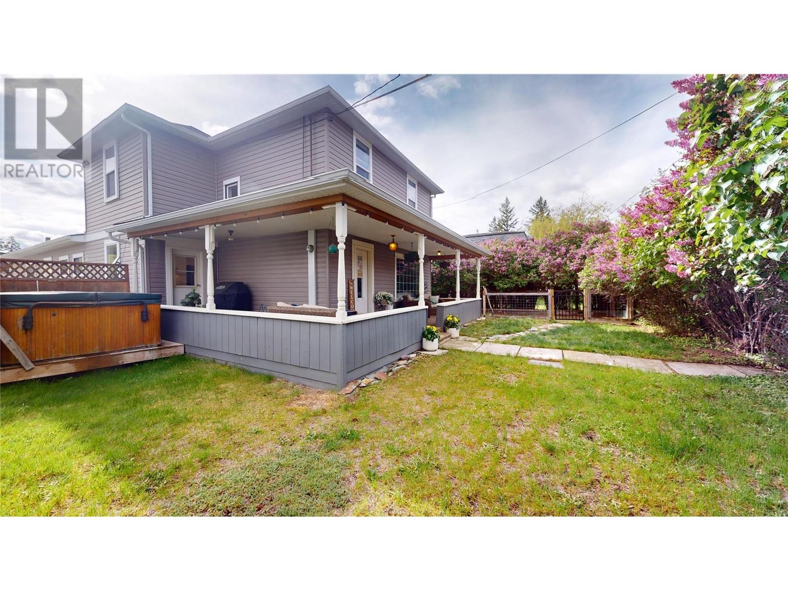 128 13th Avenue S, Cranbrook, British Columbia  v1c 2v5 - Photo 4 - 10347525