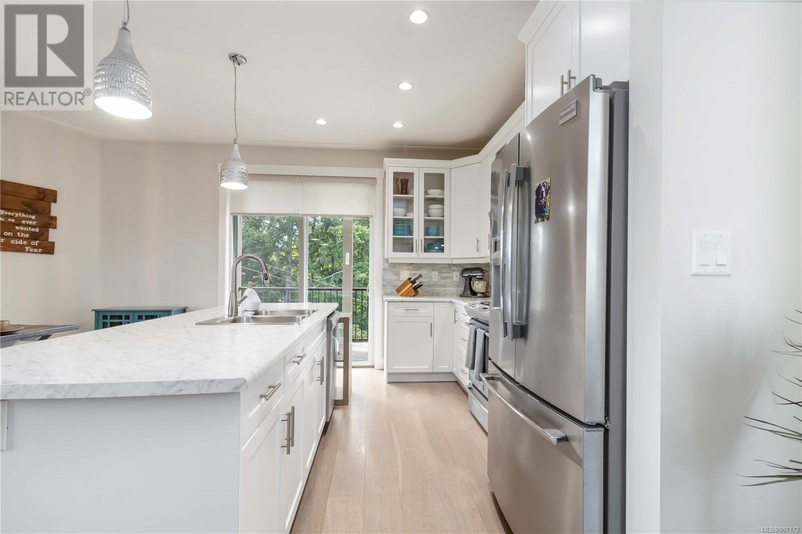 Property at 775 Egret Close image 1