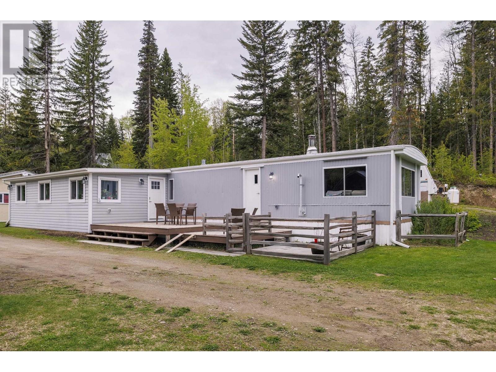 3450 Dore River Road, Mcbride, British Columbia  V0J 2E0 - Photo 4 - R2971786