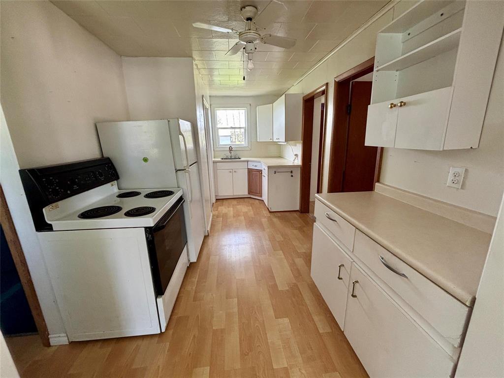 9 First Avenue, Lowe Farm, Manitoba  R0G 1E0 - Photo 12 - 202510517