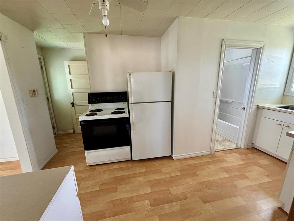 9 First Avenue, Lowe Farm, Manitoba  R0G 1E0 - Photo 16 - 202510517