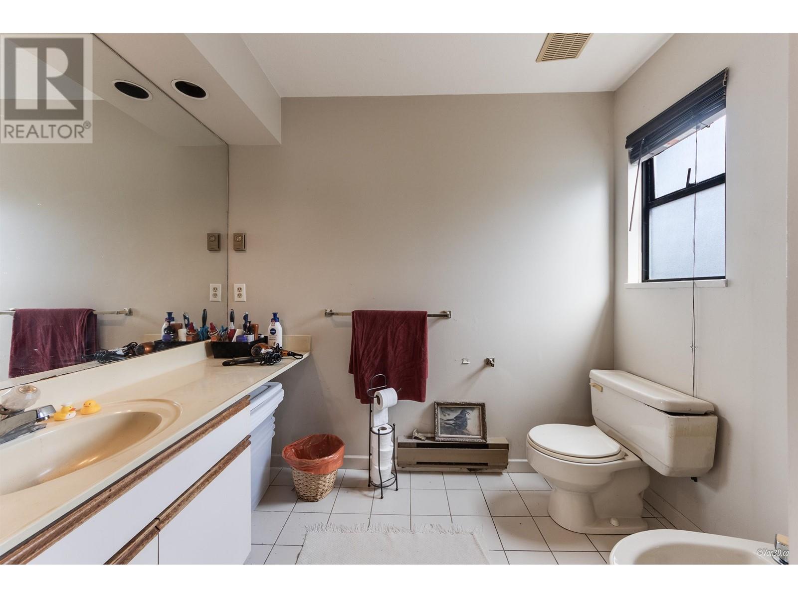 1215 W 67th Avenue, Vancouver, British Columbia  V6P 2T1 - Photo 15 - R3001247
