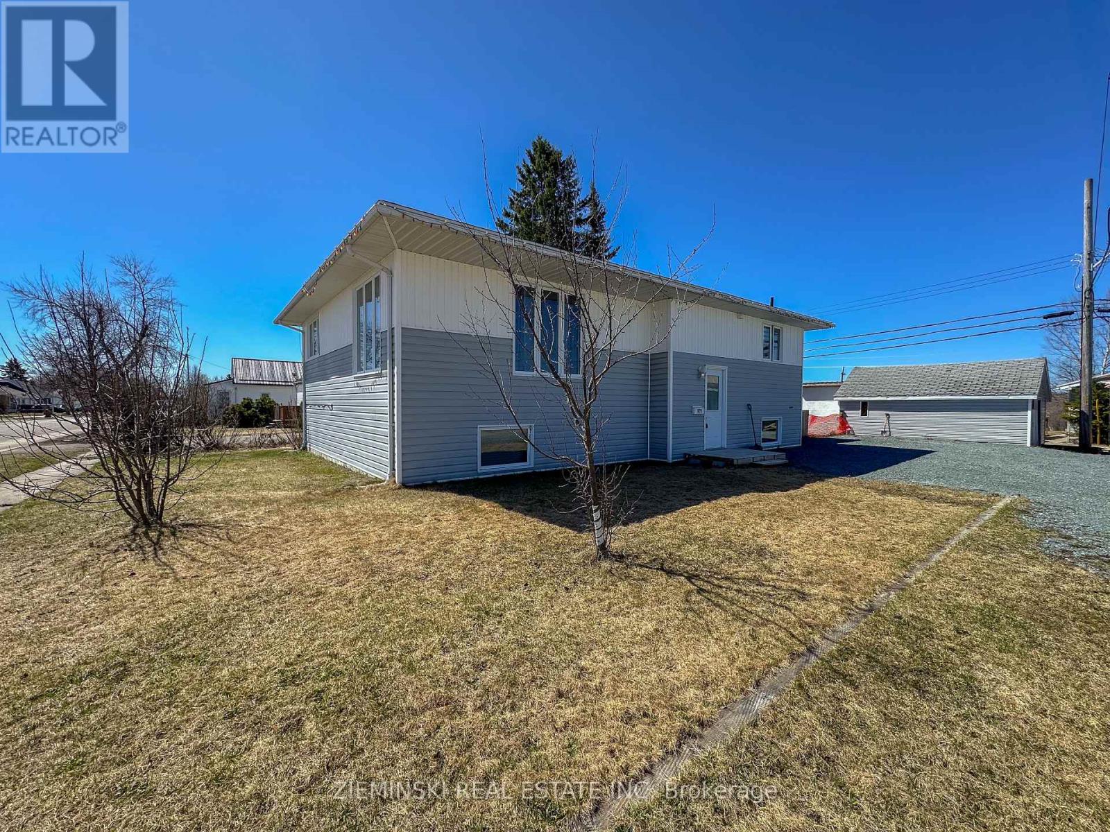 979 VICTORIA ROAD, iroquois falls, Ontario