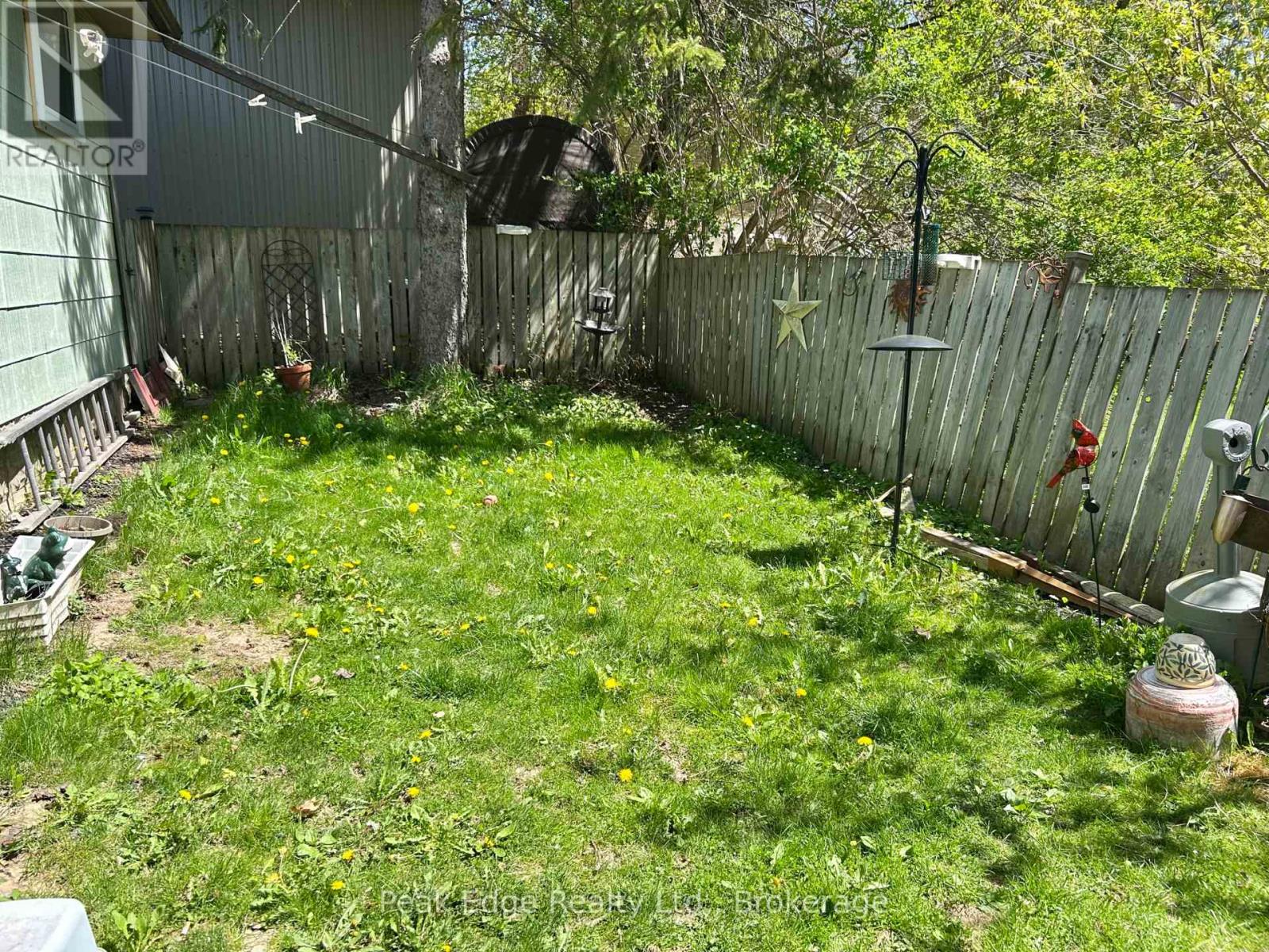 357 8th Street, Hanover, Ontario  N4N 1J9 - Photo 3 - X12143311