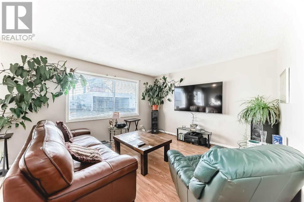 2217, 2219 48 Street Se, Calgary, Alberta  T2B 1M3 - Photo 2 - A2201193