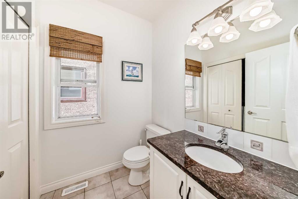 44 West Cedar Rise Sw, Calgary, Alberta  T3H 5E2 - Photo 18 - A2217399