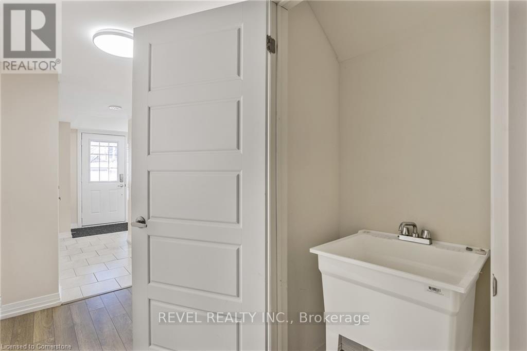 504 Buckeye Court, Milton, Ontario  L9T 7E7 - Photo 27 - W12143332