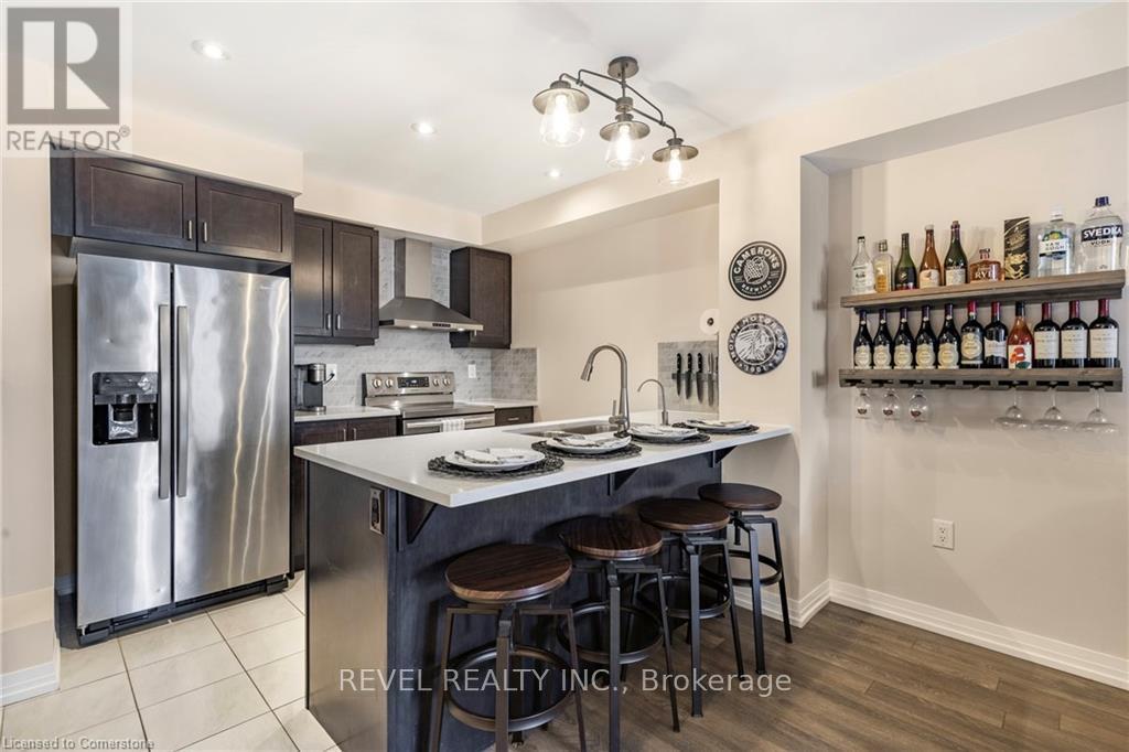 504 Buckeye Court, Milton, Ontario  L9T 7E7 - Photo 6 - W12143332