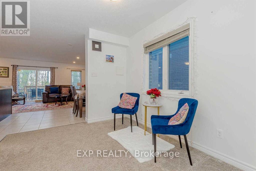 77 Woodedge Circle, Kitchener, Ontario  N2R 1R7 - Photo 9 - X12143316