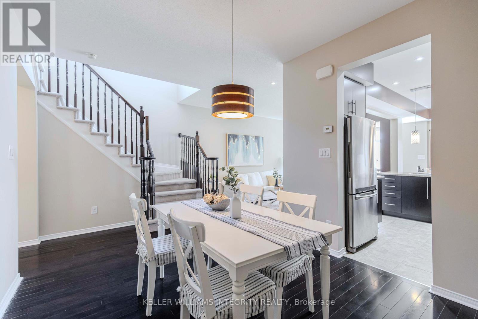 905 Caldermill Private, Ottawa, Ontario  K2J 0Z8 - Photo 5 - X12143346