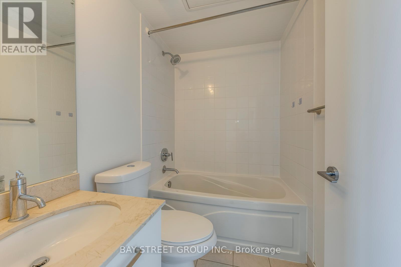 4804 - 832 Bay Street, Toronto (Bay Street Corridor), Ontario  M5S 1Z6 - Photo 24 - C12139037