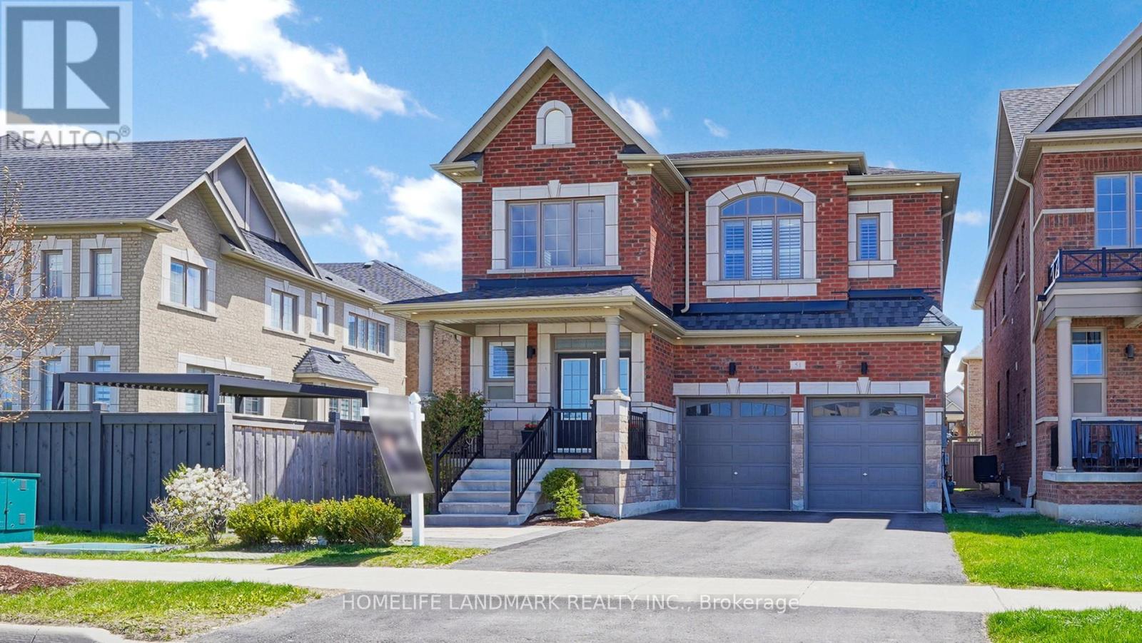 51 CRIMSON KING WAY, East Gwillimbury, Ontario