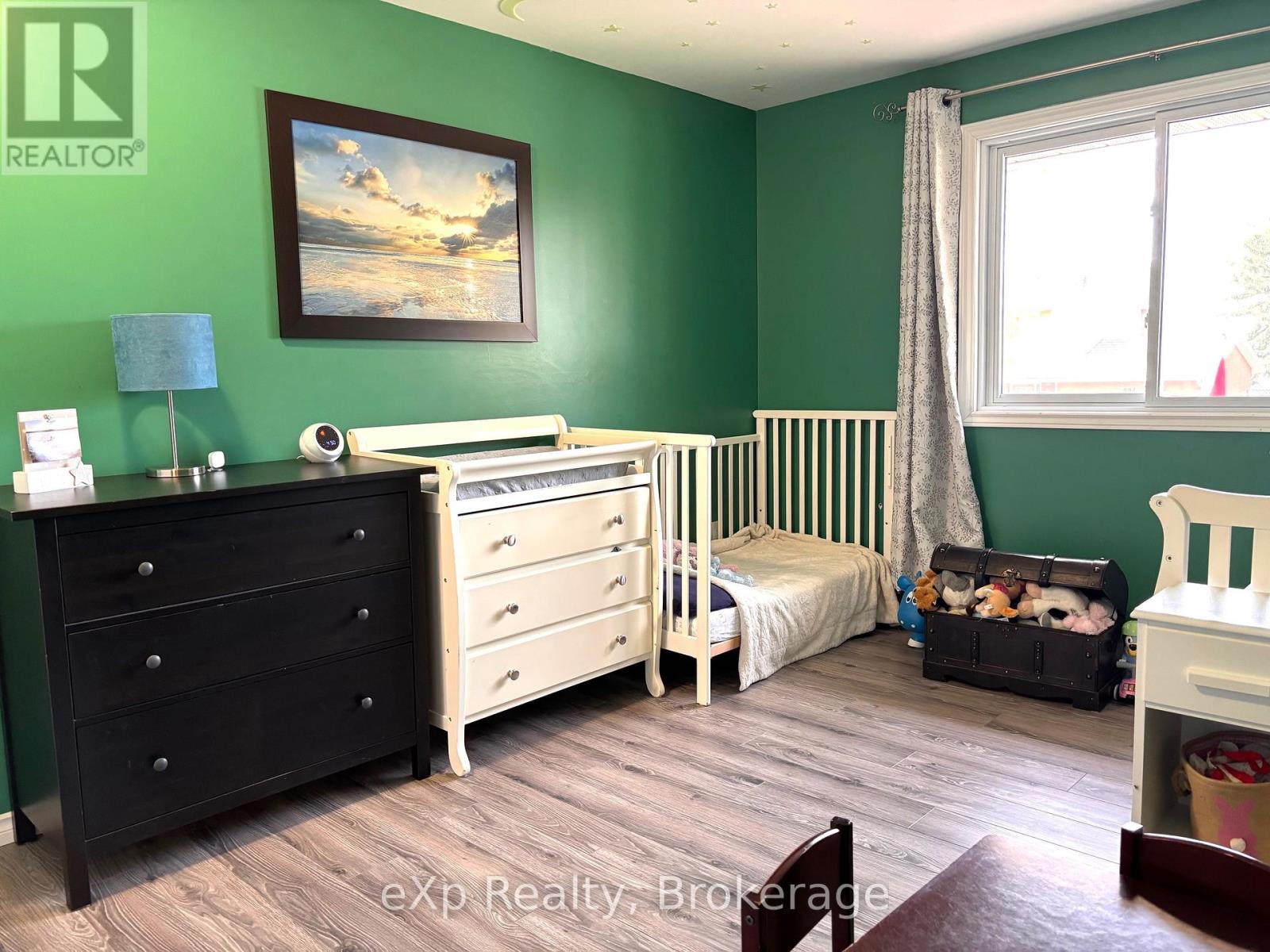 699 16th Street, Hanover, Ontario  N4N 3N2 - Photo 28 - X12143369
