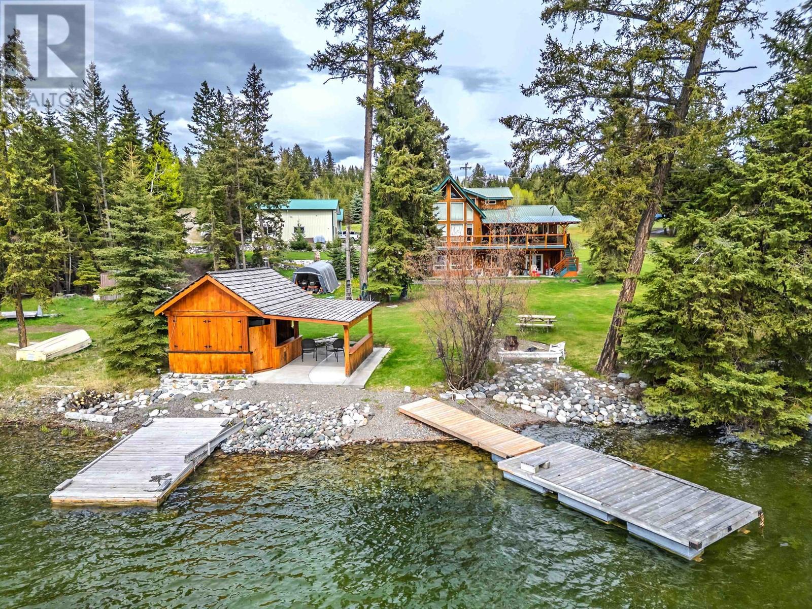 3544 CABIN ROAD, Lac La Hache, British Columbia