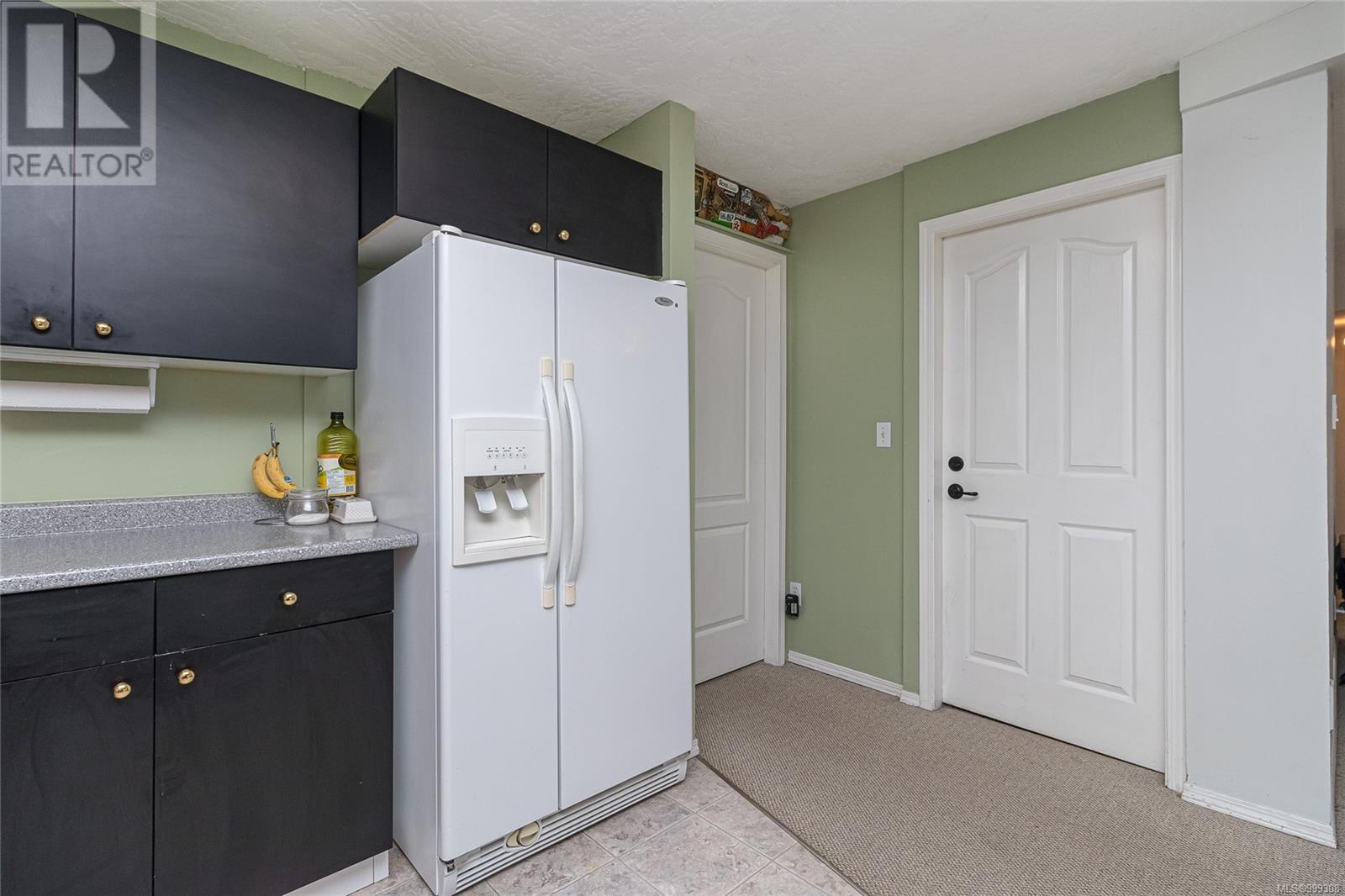 Property at 1211 Burnside Rd W image 4