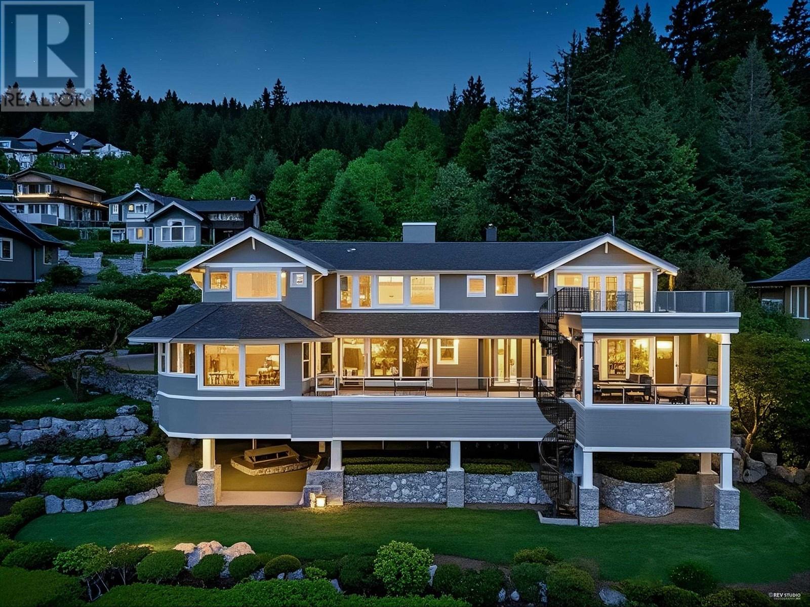 2326 Chippendale Road, West Vancouver, British Columbia  V7S 3J2 - Photo 1 - R3001809