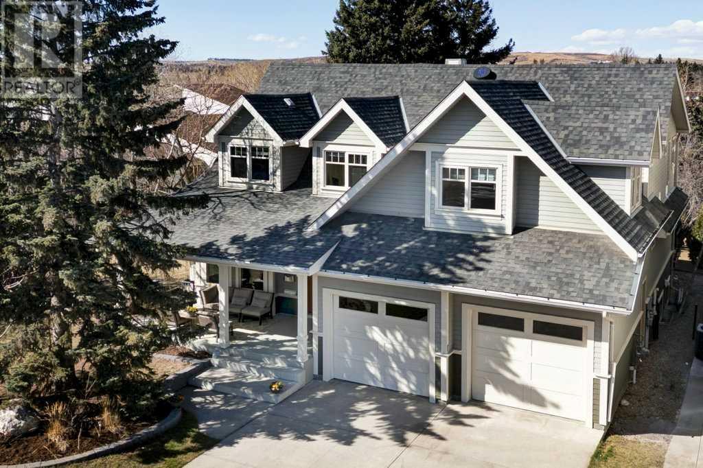 Property at 1308 21 Avenue NW image 2