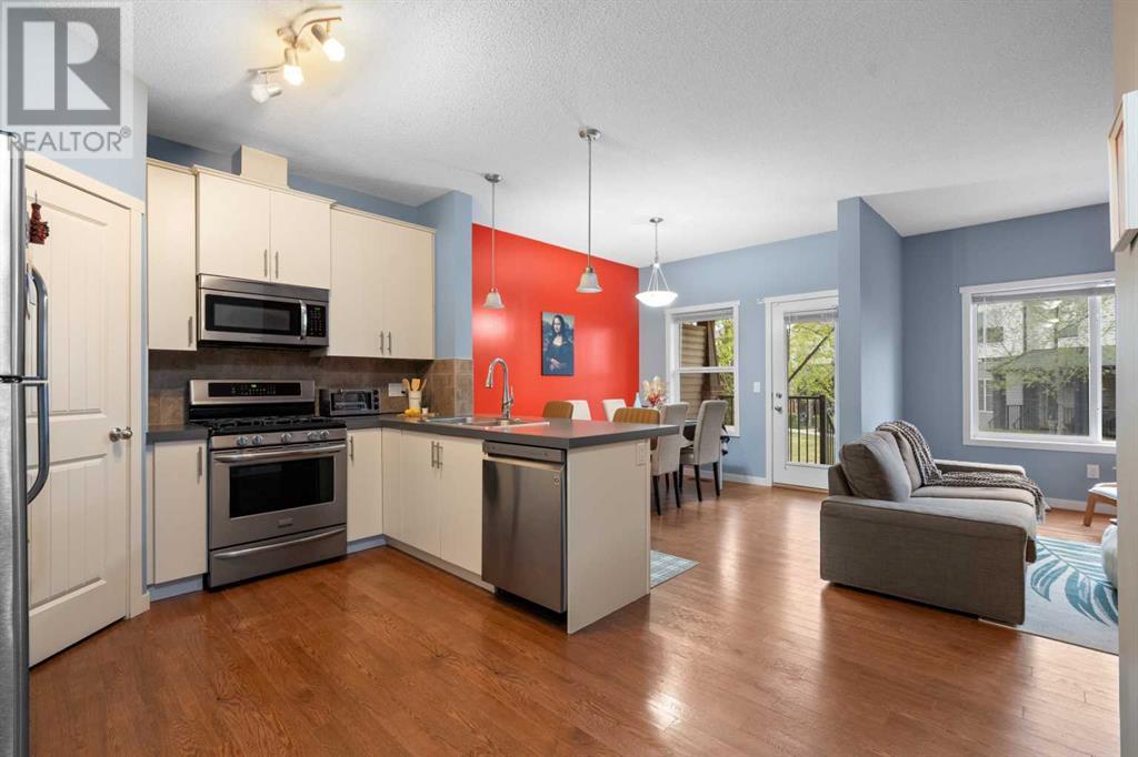 52 Copperpond Landing Se, Calgary, Alberta  T2Z 0L7 - Photo 5 - A2219554