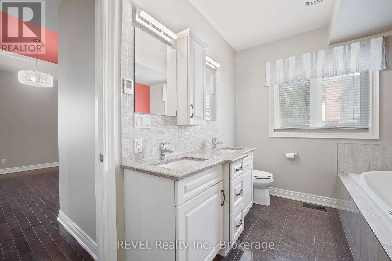 39 Hurricane Road, Pelham, Ontario  L0S 1E3 - Photo 20 - X12143378