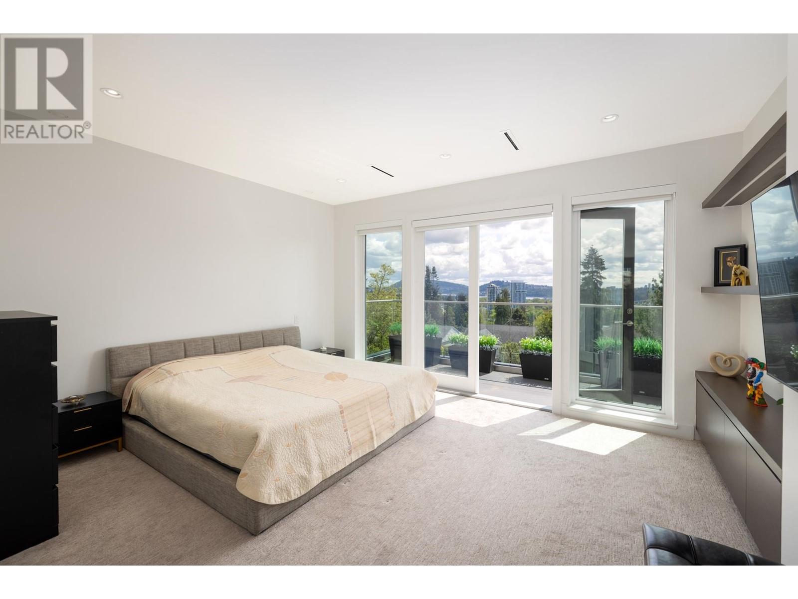 1052 Calverhall Street, North Vancouver, British Columbia  V7L 1Y3 - Photo 19 - R2999183