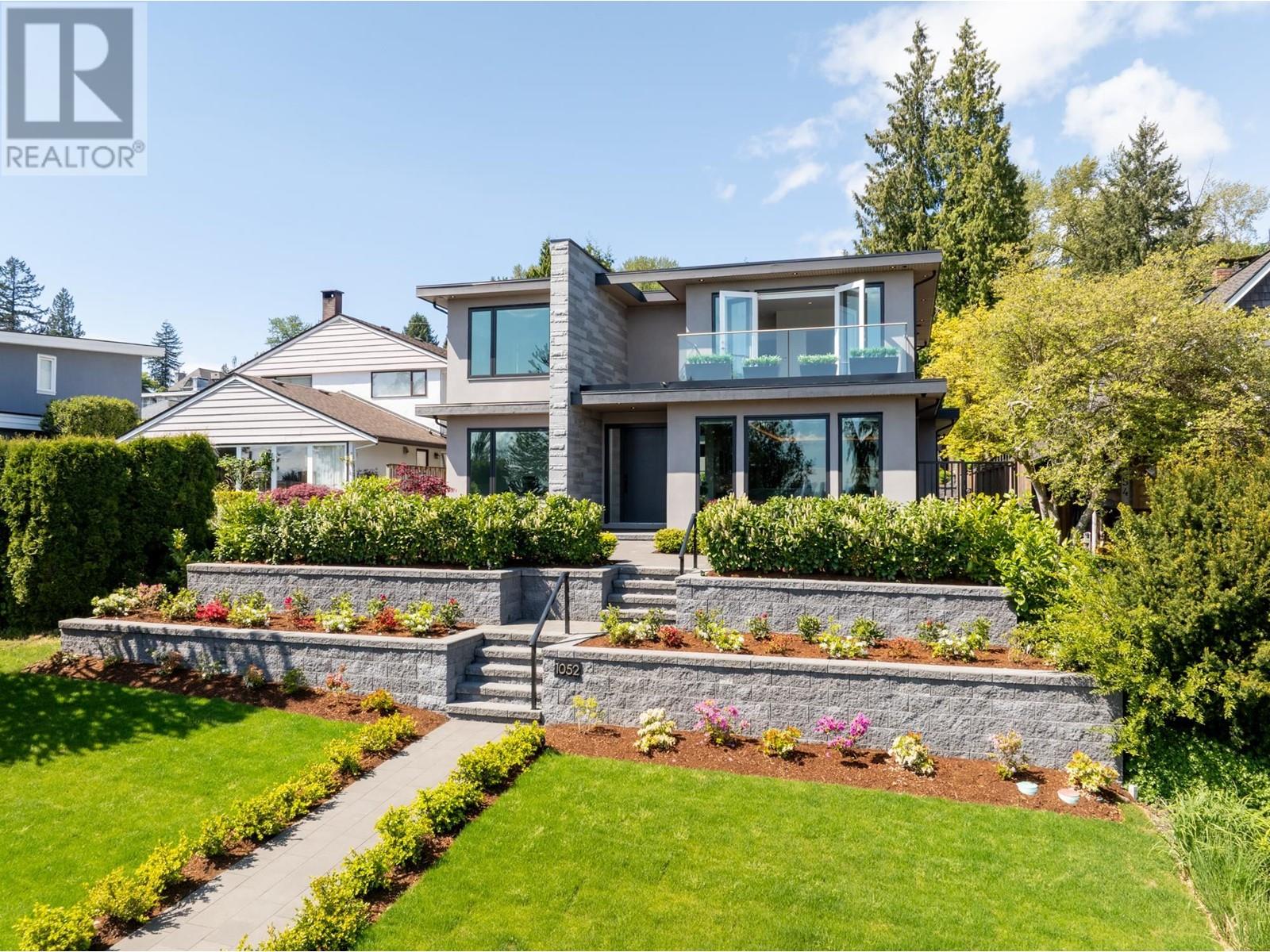 1052 Calverhall Street, North Vancouver, British Columbia  V7L 1Y3 - Photo 2 - R2999183
