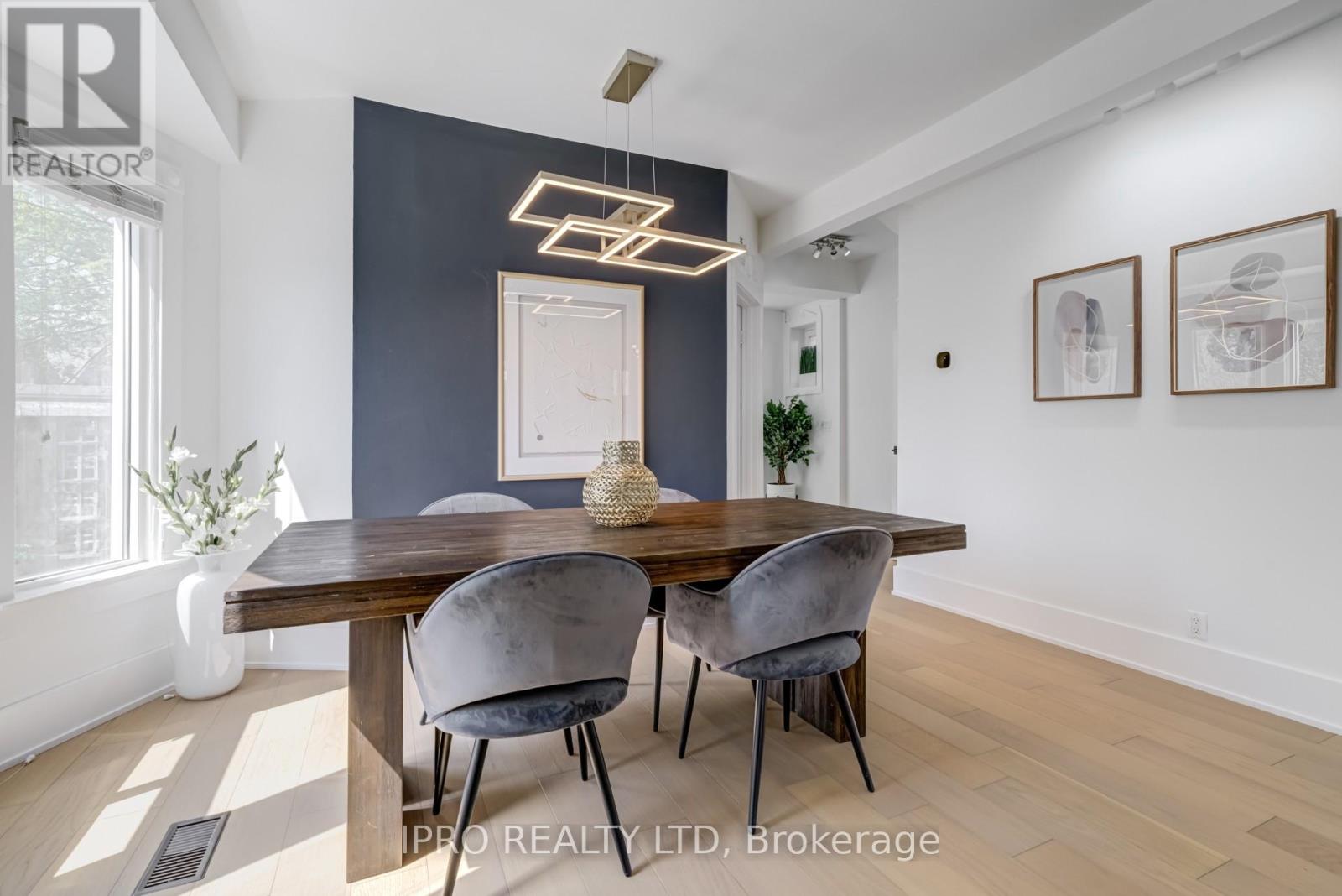 84 Boultbee Avenue, Toronto, Ontario  M4J 1B3 - Photo 8 - E12143374
