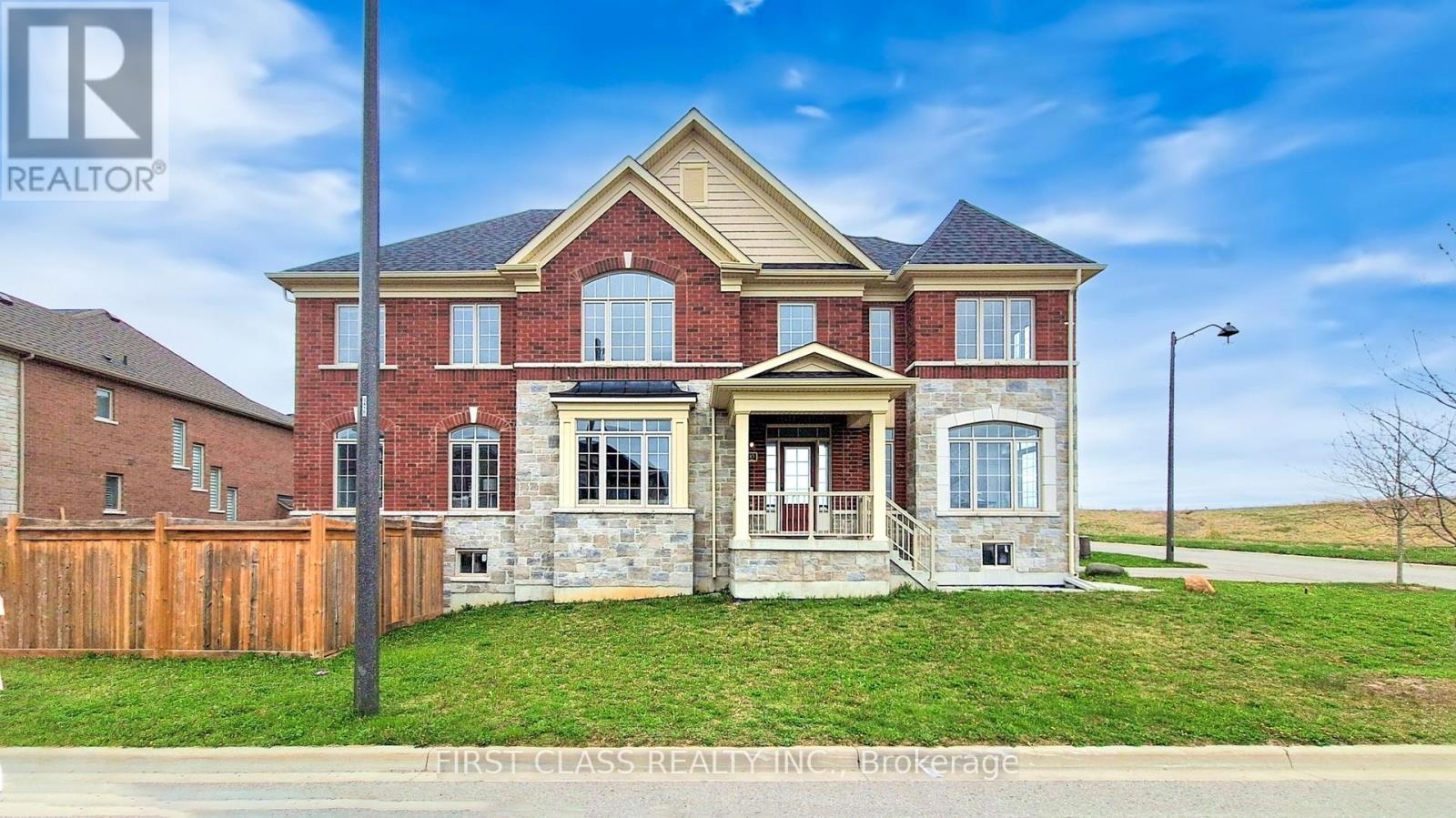 43 EASTGROVE SQUARE E, East Gwillimbury, Ontario