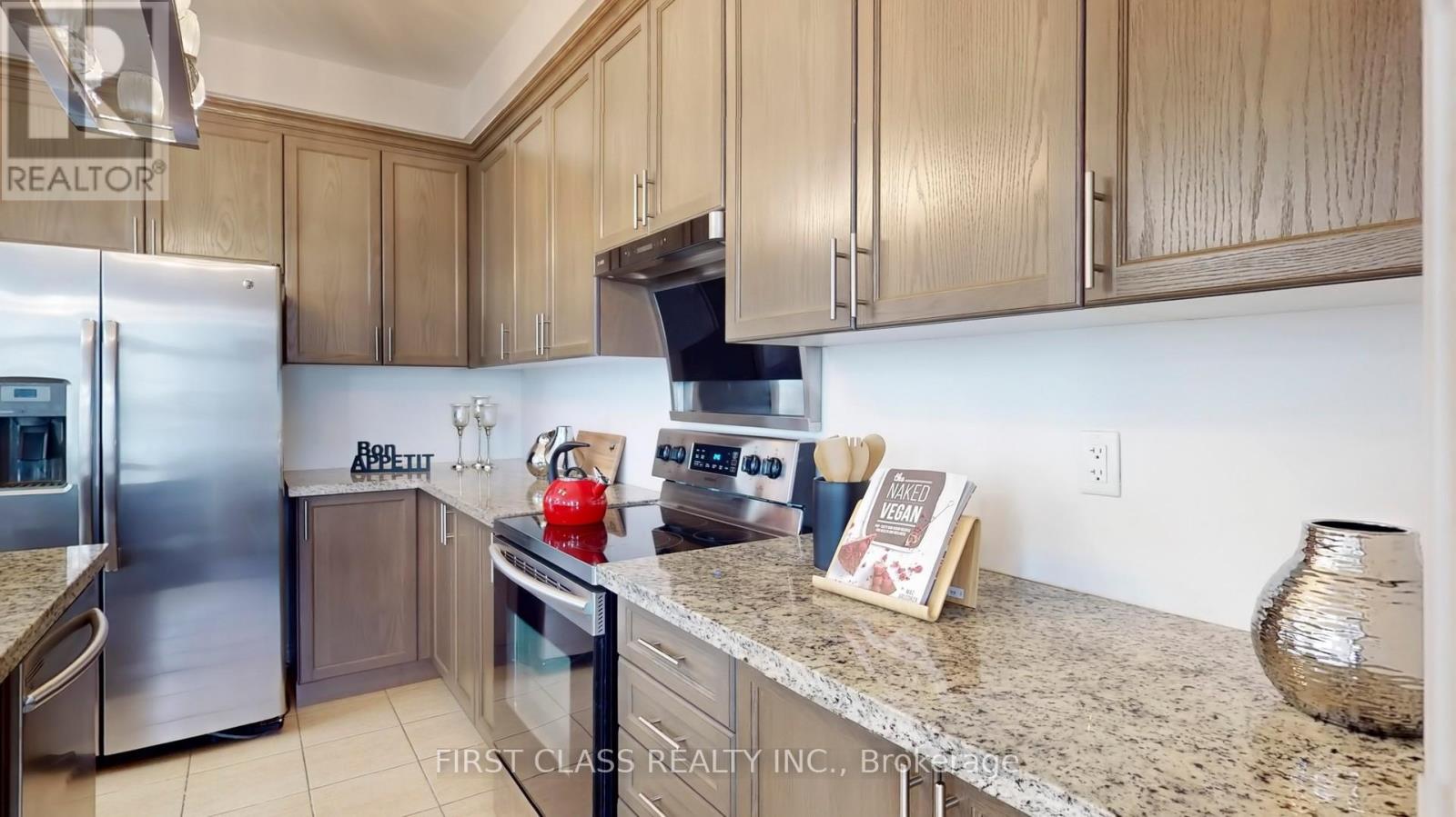 43 Eastgrove Square E, East Gwillimbury, Ontario  L9N 0R3 - Photo 12 - N12143386