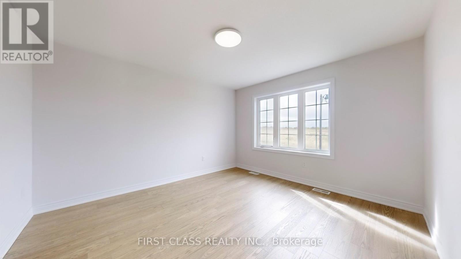 43 Eastgrove Square E, East Gwillimbury, Ontario  L9N 0R3 - Photo 29 - N12143386