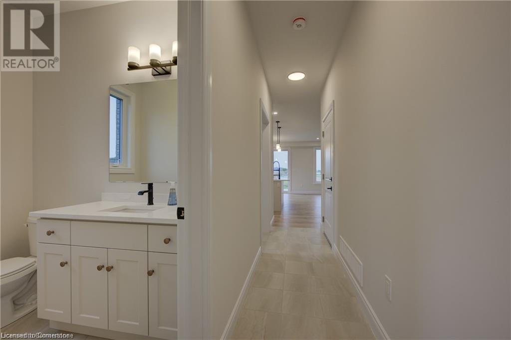 30 Anne Street W, Harriston, Ontario  N0G 1Z0 - Photo 5 - 40727424