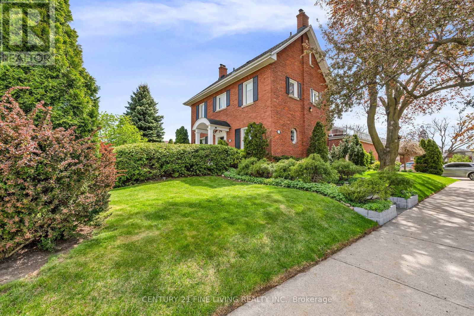 Property at 30 NORGROVE CRESCENT image 1