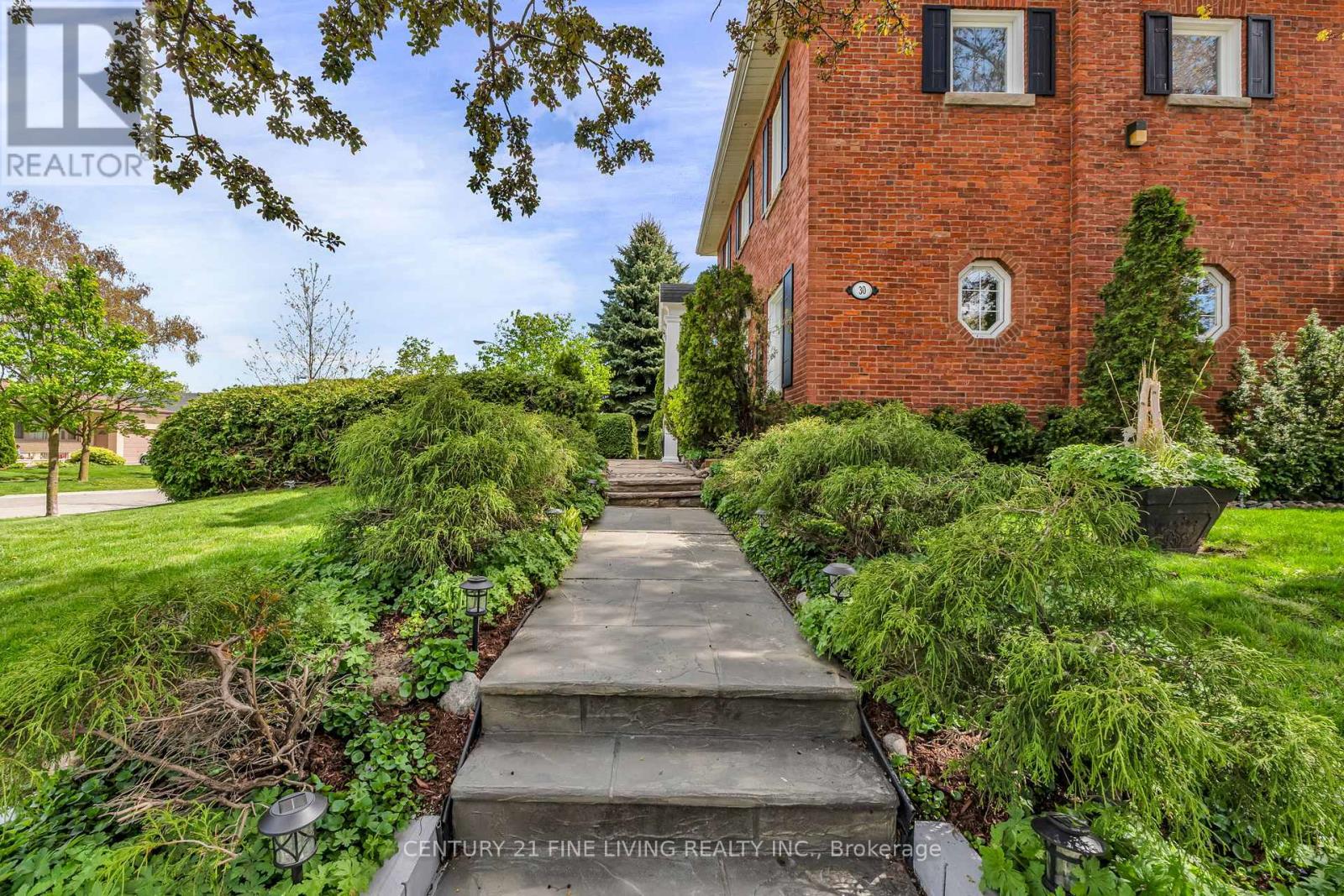 Property at 30 NORGROVE CRESCENT image 2