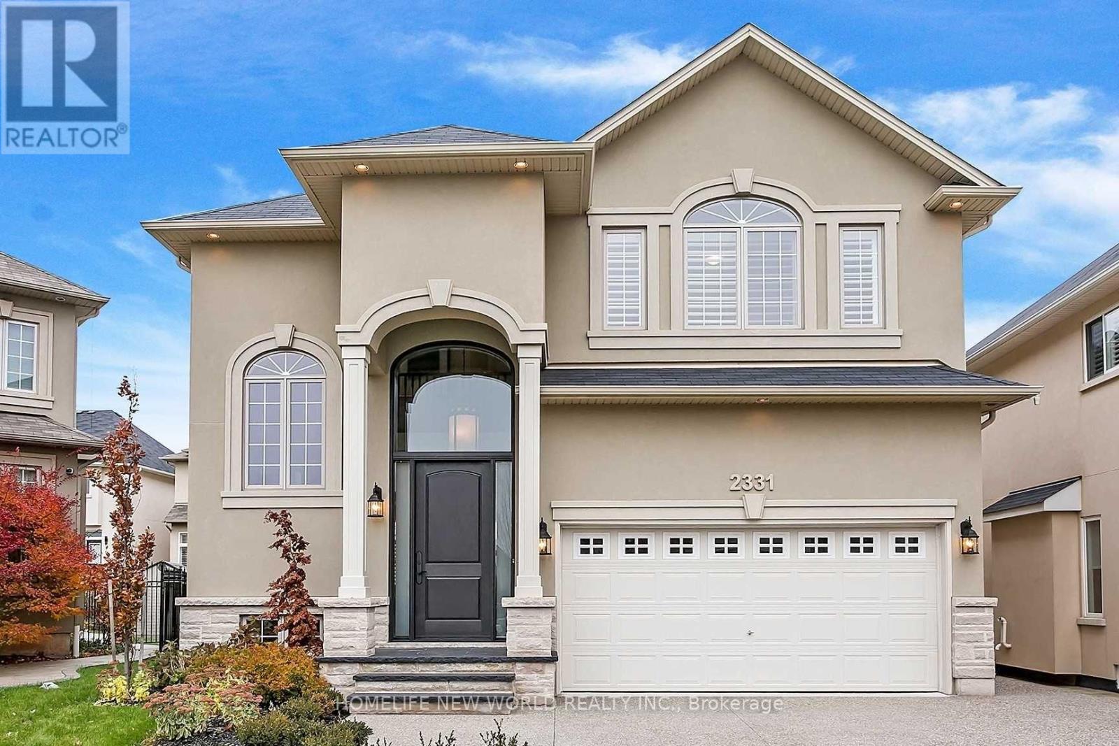 2331 Millstone Drive, Oakville, Ontario  L6M 0H1 - Photo 3 - W12143389